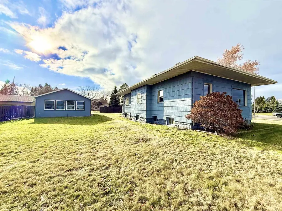 402 East 2nd St, Superior, WI 54880 - Image #3