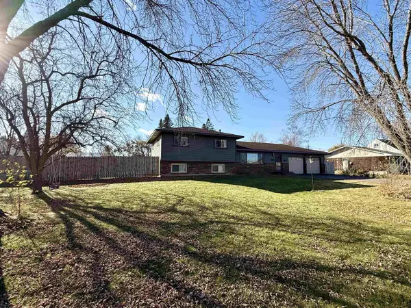 2716 E 3rd St, Superior, WI 54880