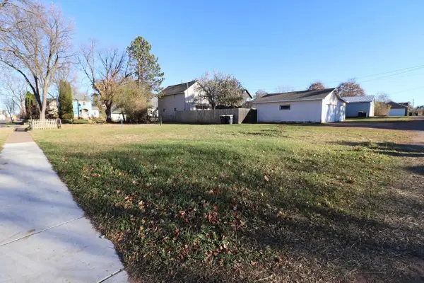 1104 3rd St W, Ashland, WI 54806