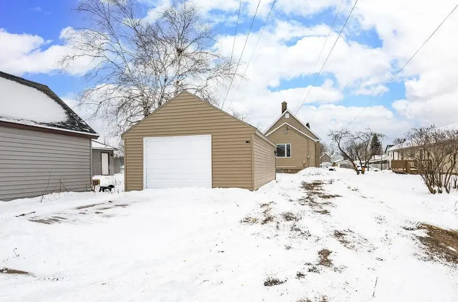 722 Fisher Ave, Superior, WI 54880 - #3