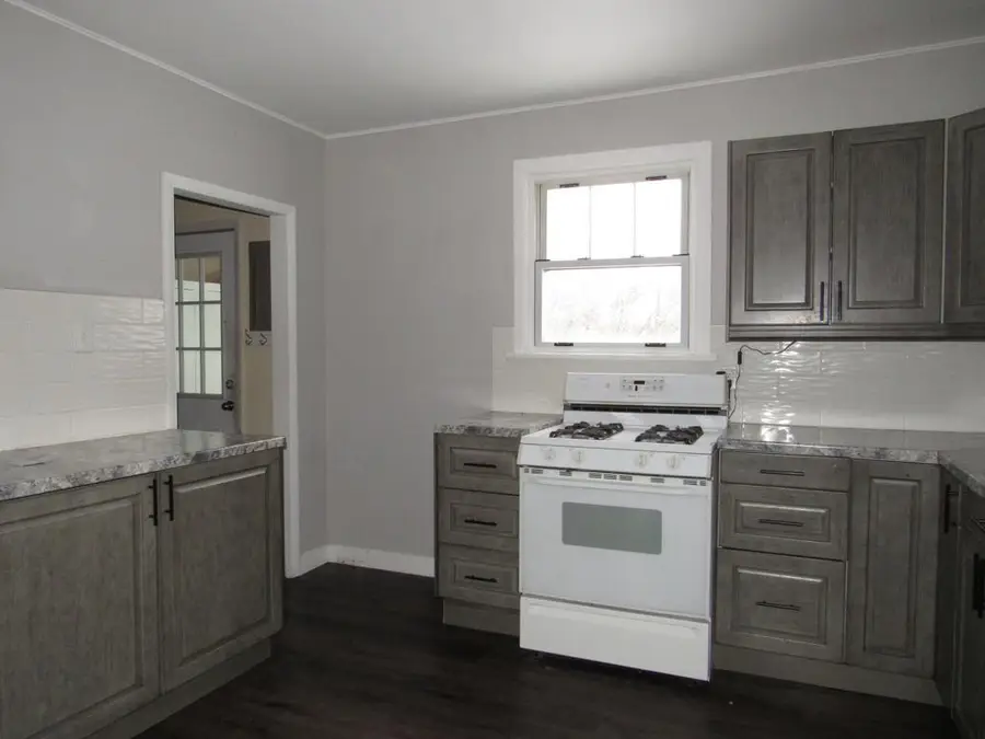 5716 Oakes Ave, Superior, WI 54880 - Image #2