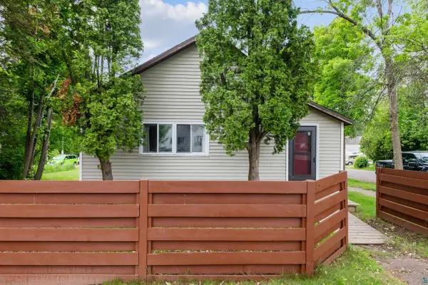 332 W Pine Street, Washburn, WI 54891