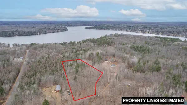 7173 Dougs Cr, Lake Nebagamon, WI 54849