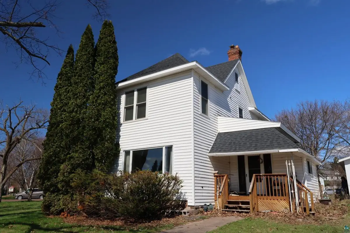 111 3rd St, Washburn, WI 54891 - #1