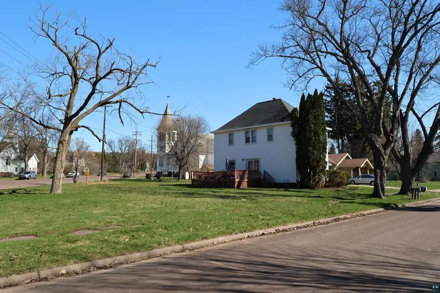 111 3rd St, Washburn, WI 54891 - #2