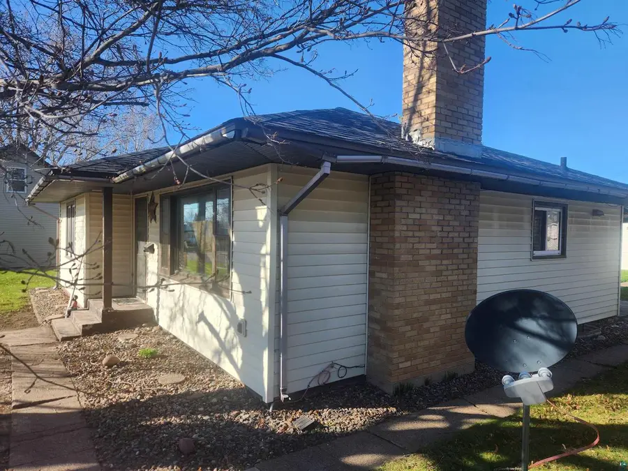 218 11th Ave, Ashland, WI 54806 - #2