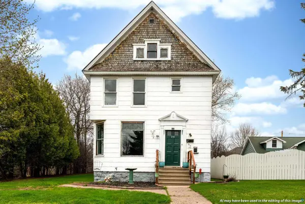 216 Prentice Ave, Ashland, WI 54806