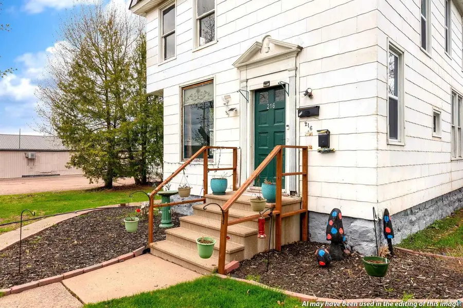 216 Prentice Ave, Ashland, WI 54806 - #3