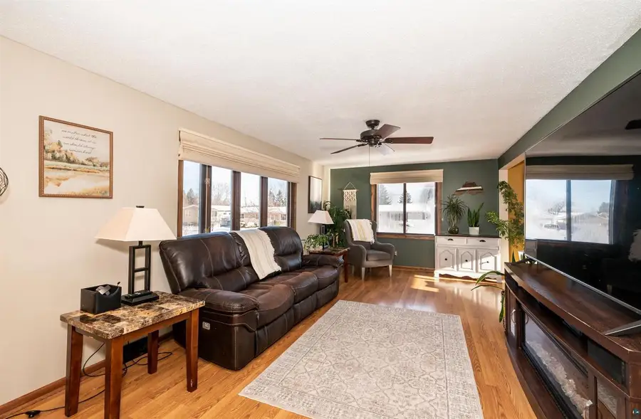 3107 Hughitt Ave, Superior, WI 54880 - #3