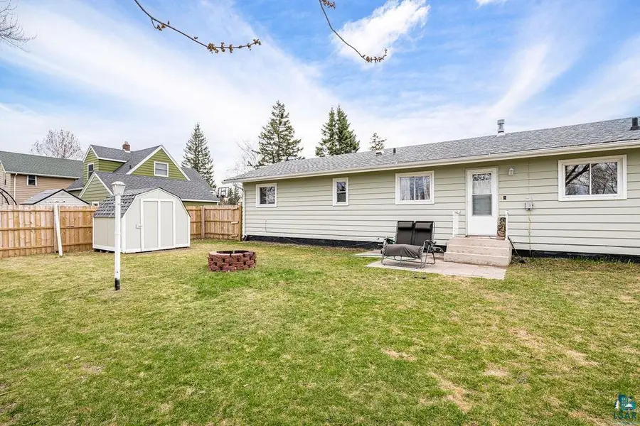 63 E 7th St, Superior, WI 54880 - #3