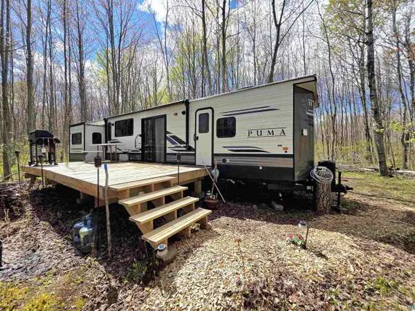 1989 North Shore Rd, La Pointe, WI 54850