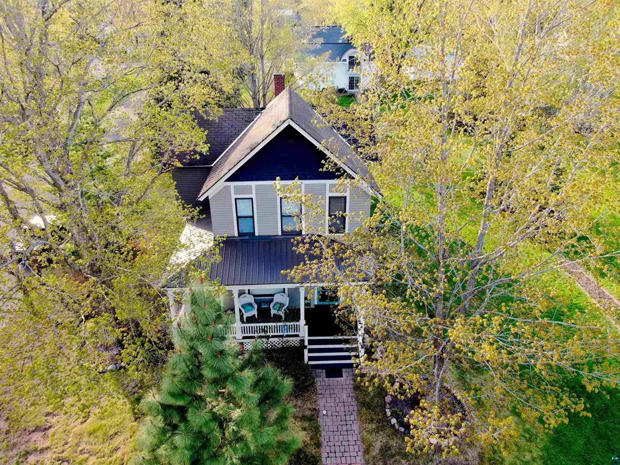 303 E 5th St, Washburn, WI 54891 - #3