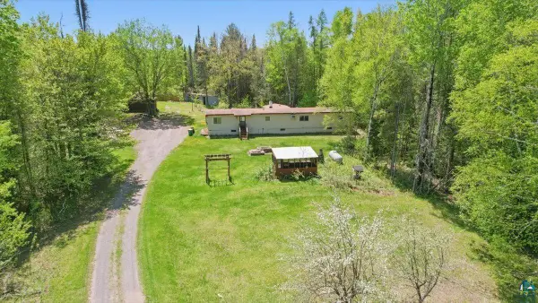 6086 E Clara Barton Rd, South Range, WI 54874
