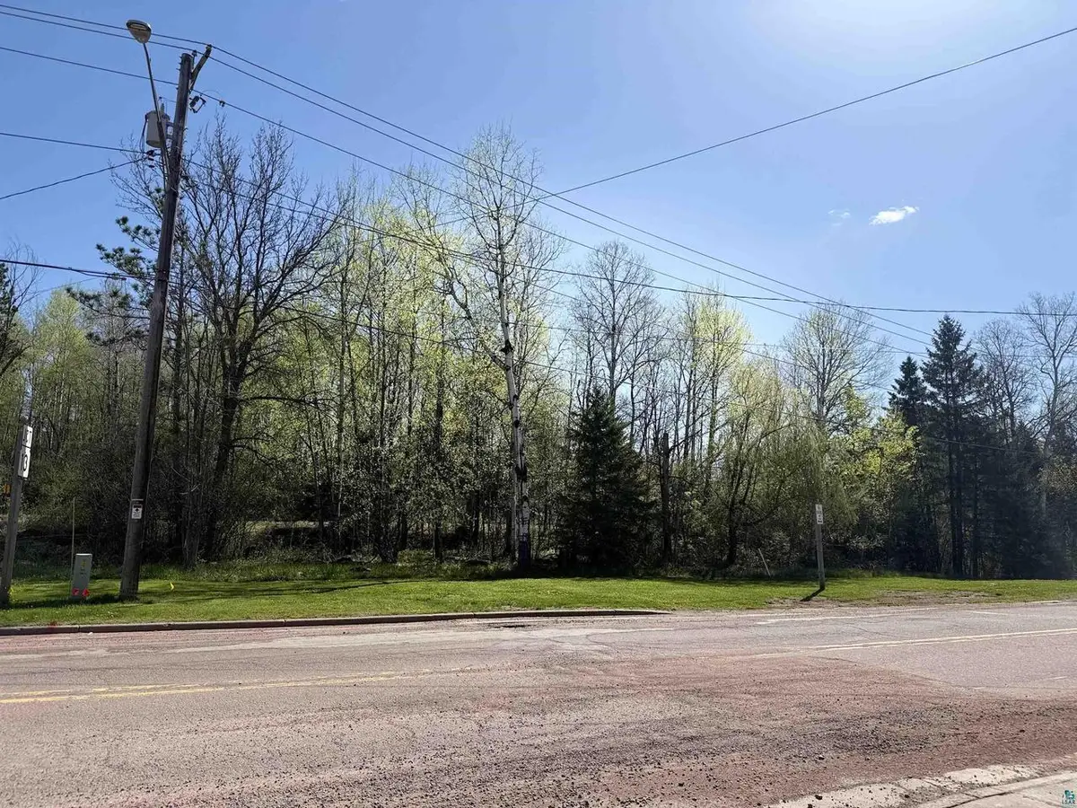 000 Lake Dr, Mellen, WI 54546 - #1