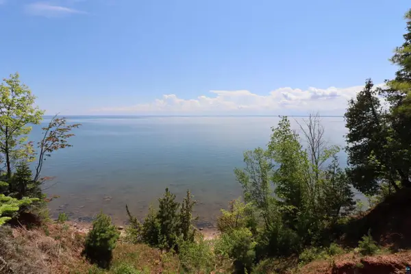 963 South Shore Rd, La Pointe, WI 54850