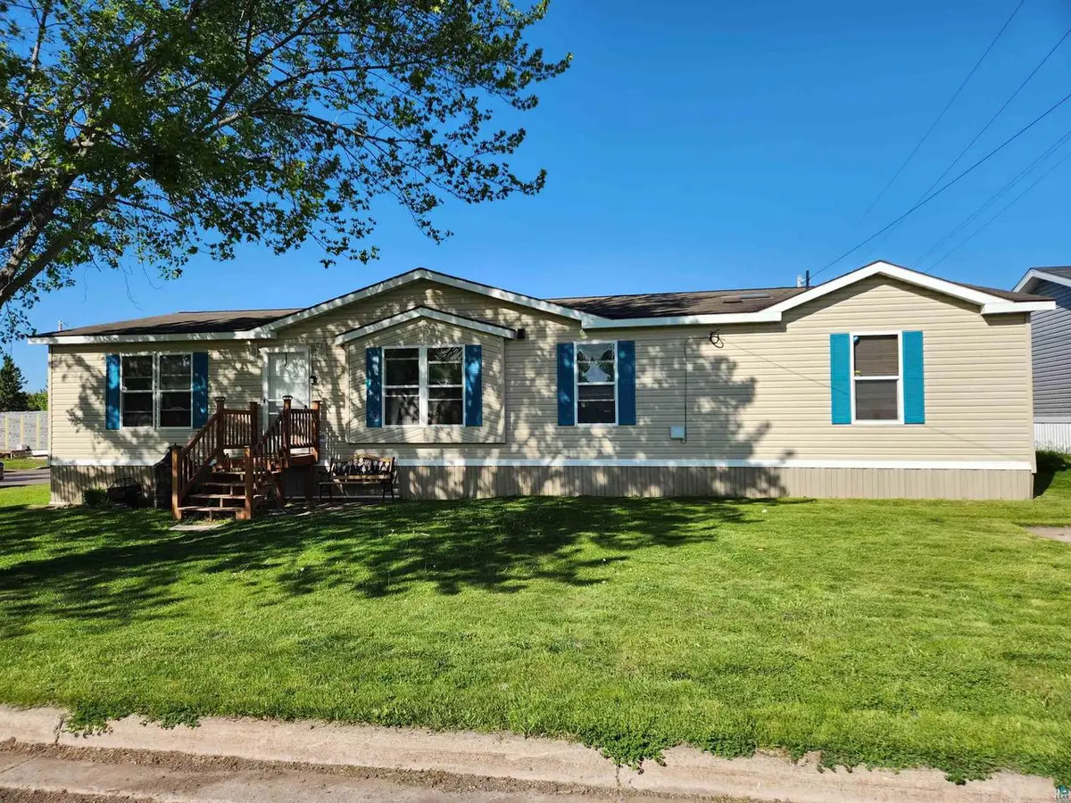 1600 W 8th St, Ashland, WI 54806 - #1