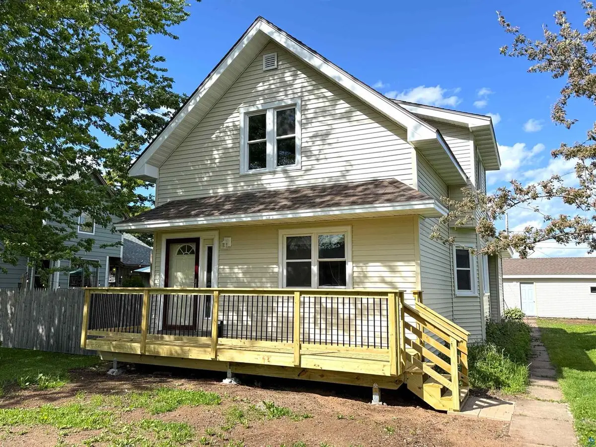 2715 E 3rd St, Superior, WI 54880 - #1