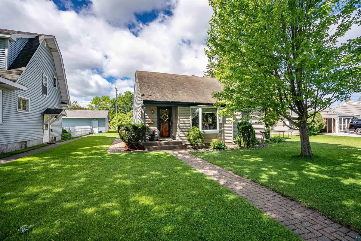 1716 E 6th St, Superior, WI 54880 - #1