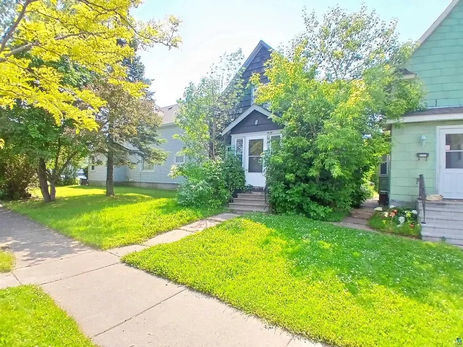 1323 Birch Ave, Superior, WI 54880 - #3