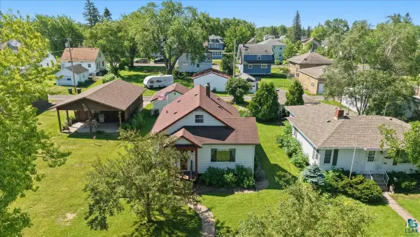 816 N 19th St, Superior, WI 54880