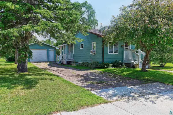 1810 6th St E, Ashland, WI 54806