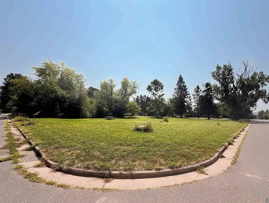 848 W 3rd St, Washburn, WI 54891 - #2