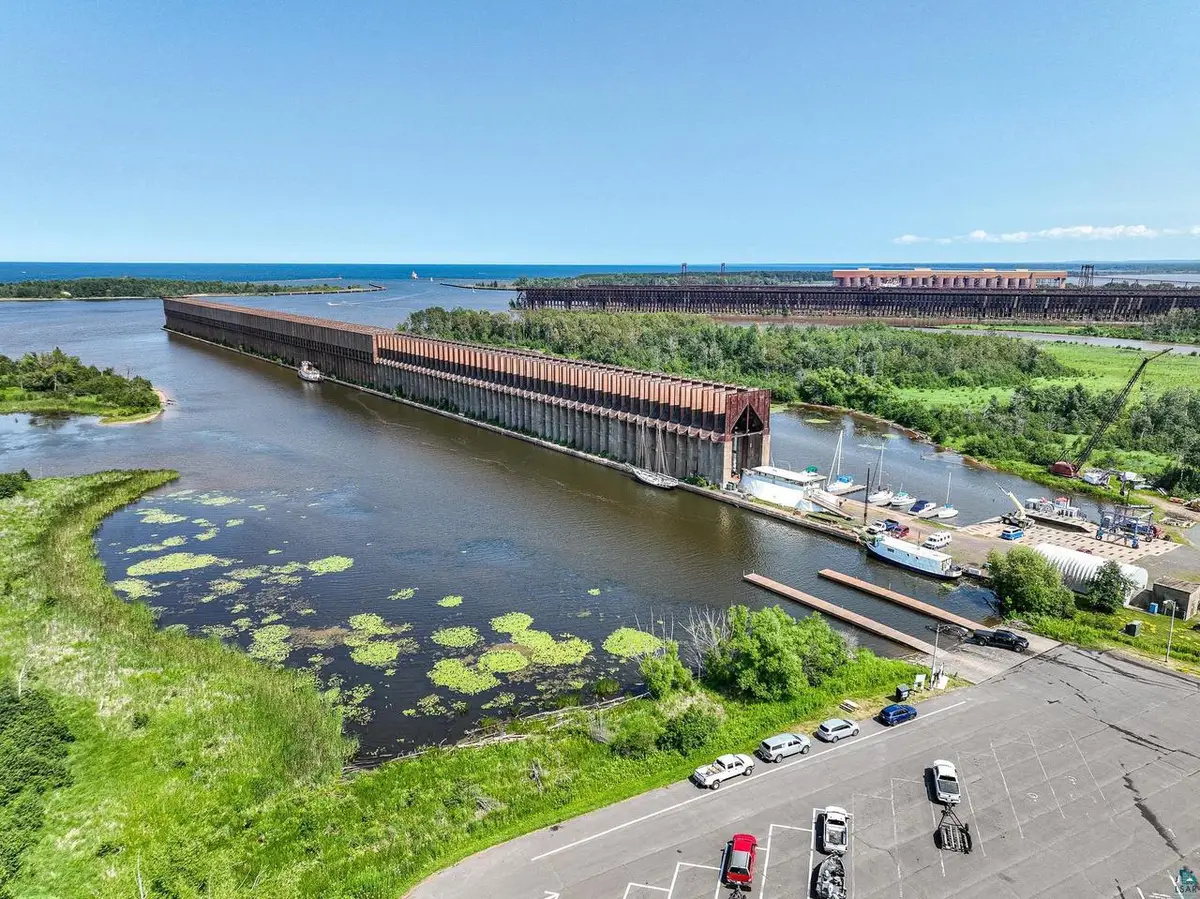 92 E 30th Ave, Superior, WI 54880 - #1