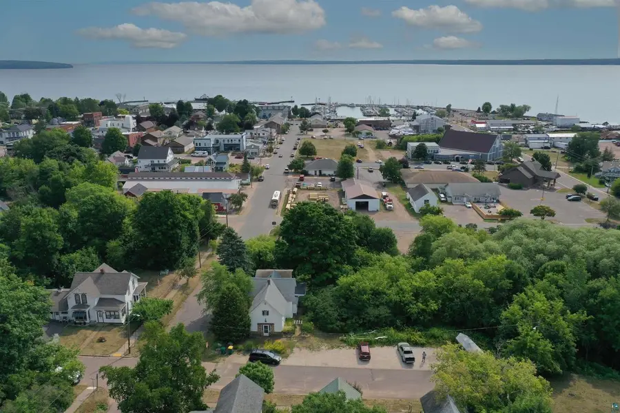 104 S 4th St, Bayfield, WI 54814 - #2