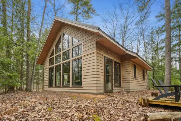 37475 Sophie Ln, Bayfield, WI 54814