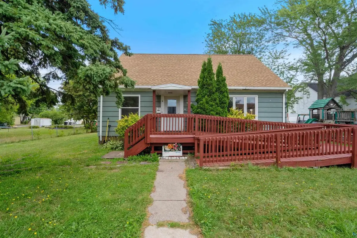 5822 Ogden Ave, Superior, WI 54880 - #1