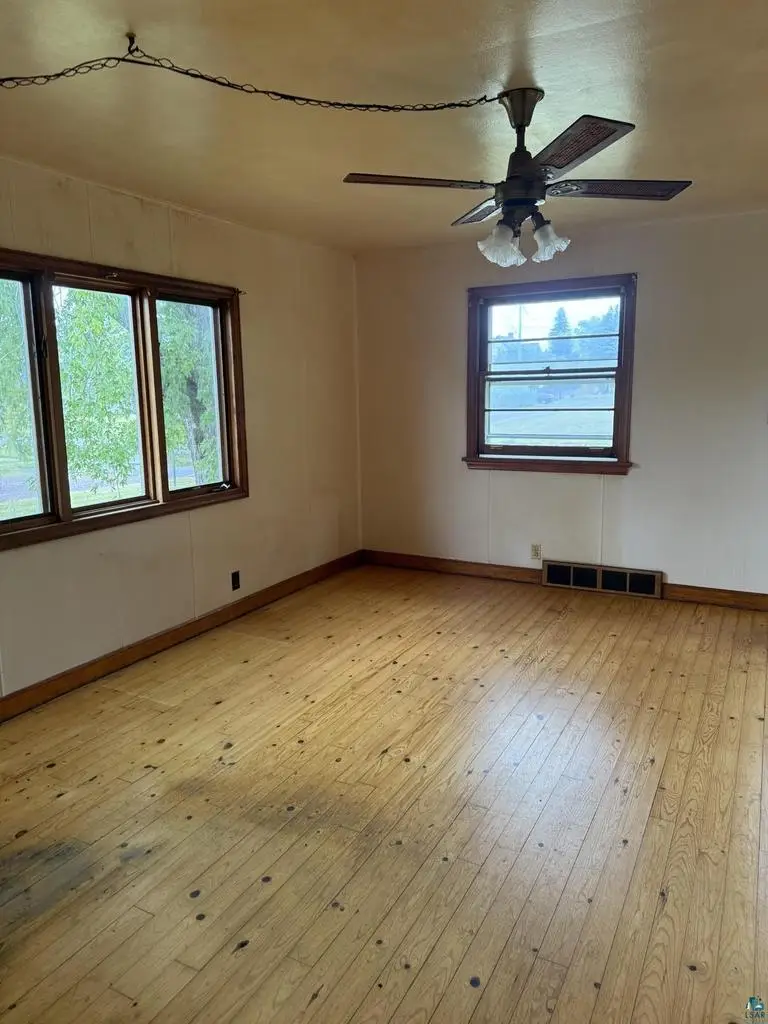 1203 MacArthur Ave, Ashland, WI 54806 - #3