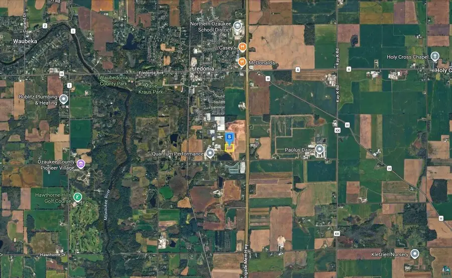 762 Tower Dr, Fredonia, WI 53021 - #3