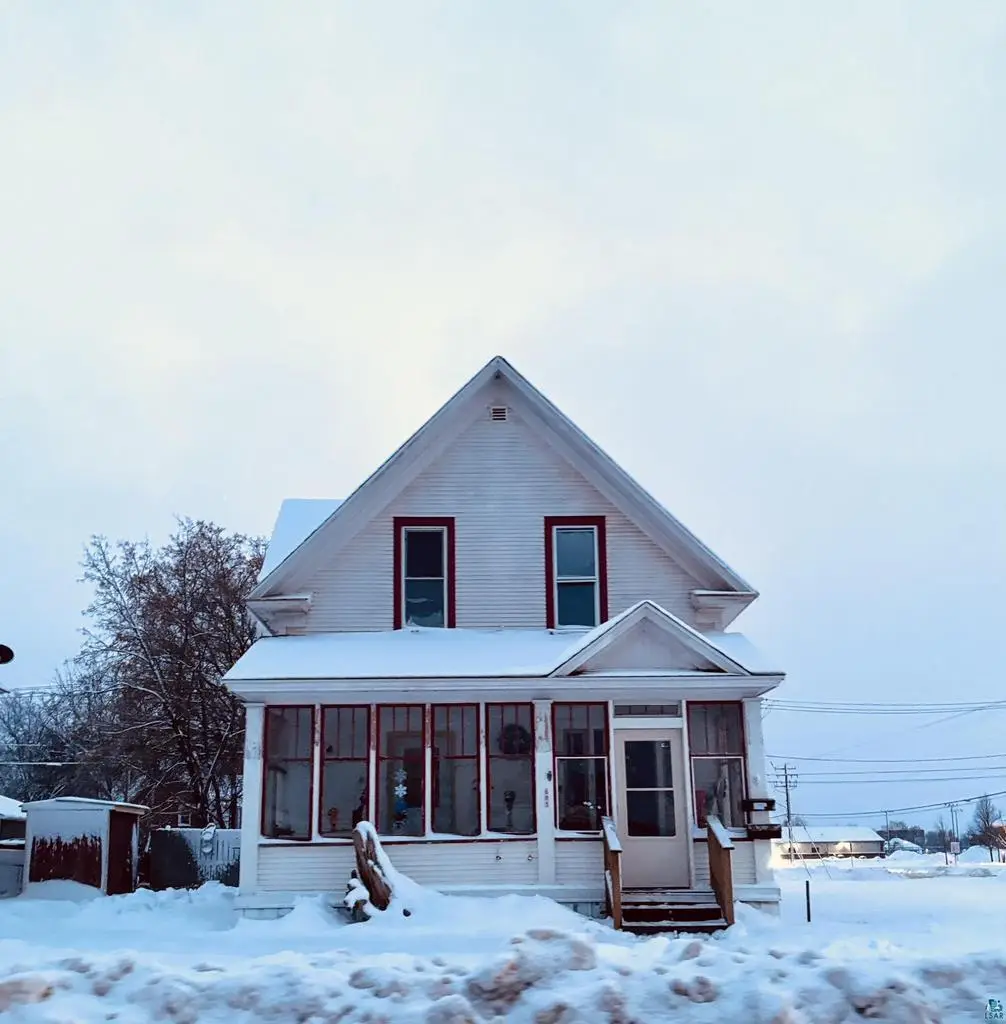 605 Ellis Ave, Ashland, WI 54806 - #1
