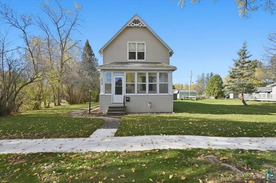 2824 E 7th St, Superior, WI 54880 - #2