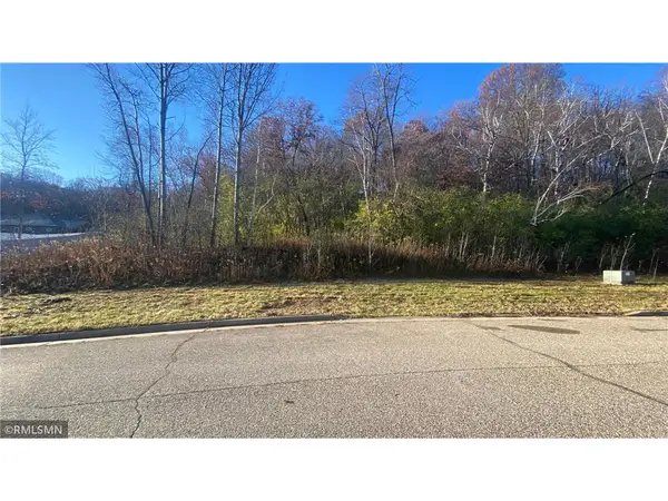 4419 Twin Oaks Court, Eau Claire, WI 54701