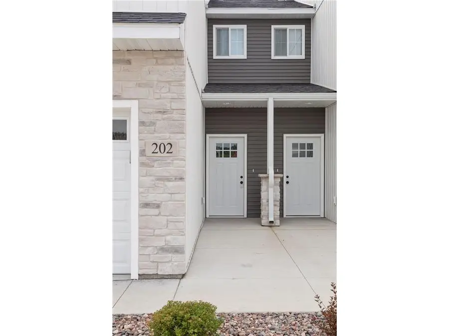 630 Franklin Street, Roberts, WI 54023 - Image #3