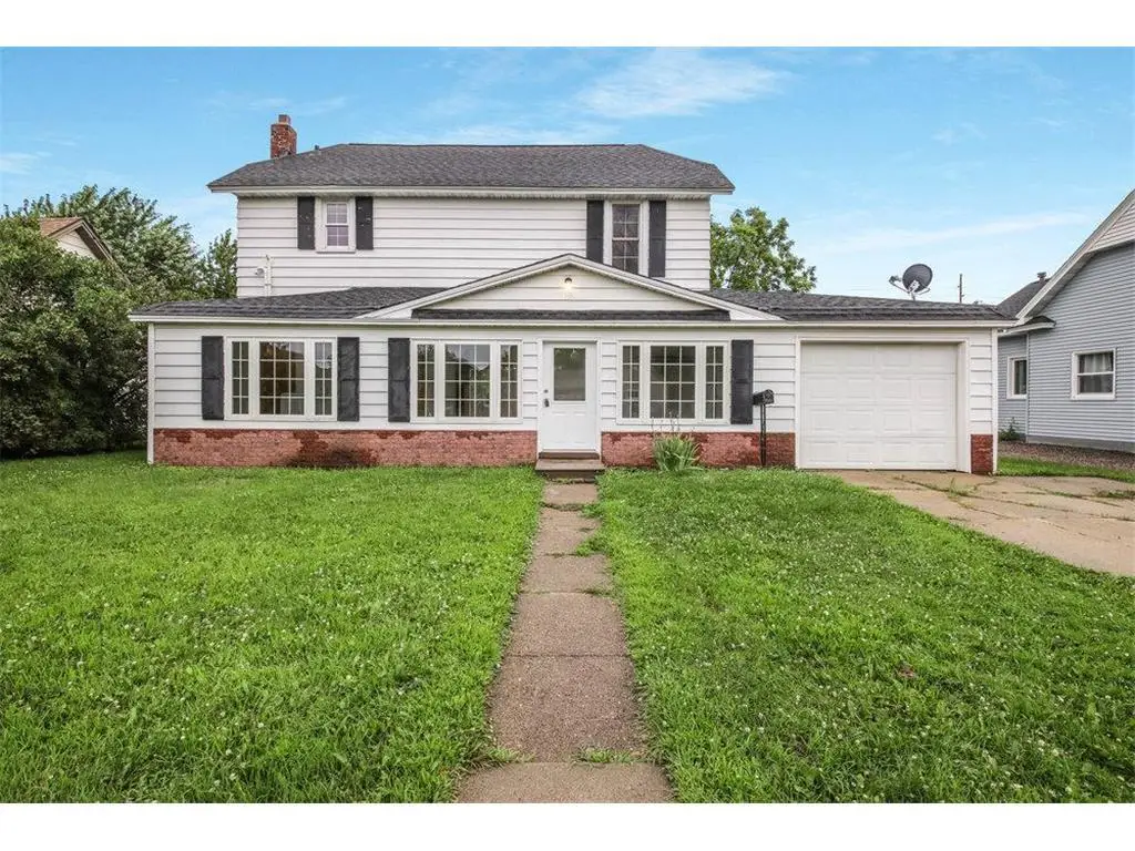 19 W Gates Street, Rice Lake, WI 54868 - #1