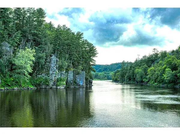 435 Garfield Street, Dresser, WI 54009