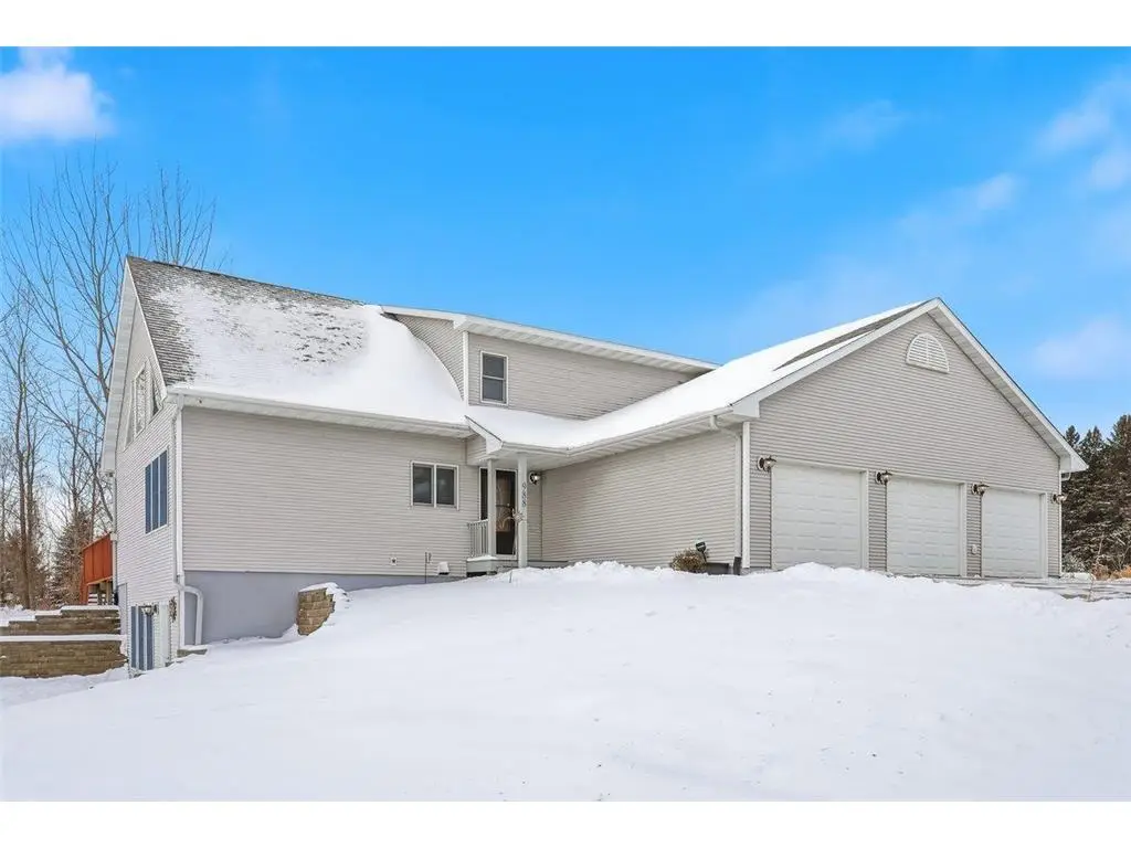 988 County Road T, Hammond, WI 54015 - Image #1