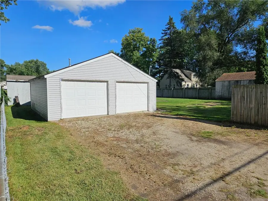 1033 Portland Avenue, Saint Paul Park, MN 55071 - #2