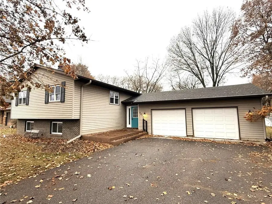 2870 Wayland Court, Eau Claire, WI 54703 - #2
