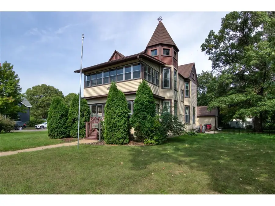 324 Coleman Street, Chippewa Falls, WI 54729 - Image #2