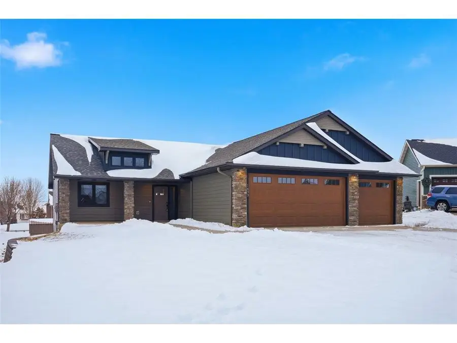 1633 Rolling Hills Lane, River Falls, WI 54022 - #2