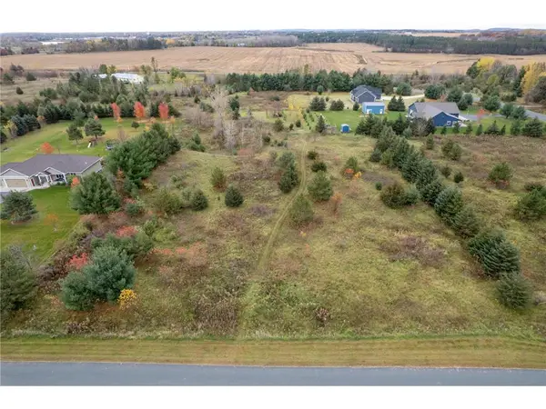 1269 202nd Avenue, New Richmond, WI 54017