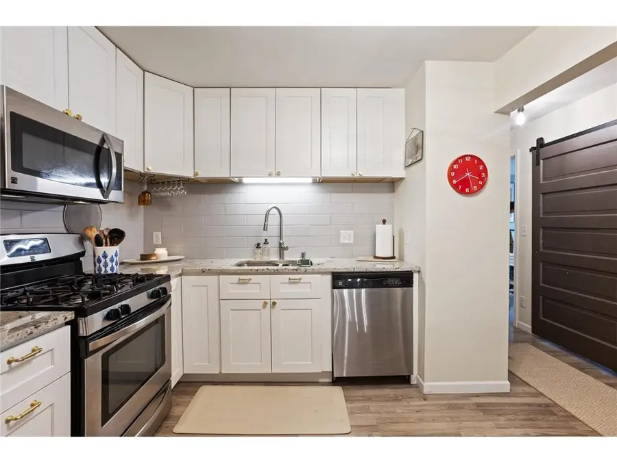 4820 Park Commons Drive #220, Minneapolis, MN 55416 - Image #3