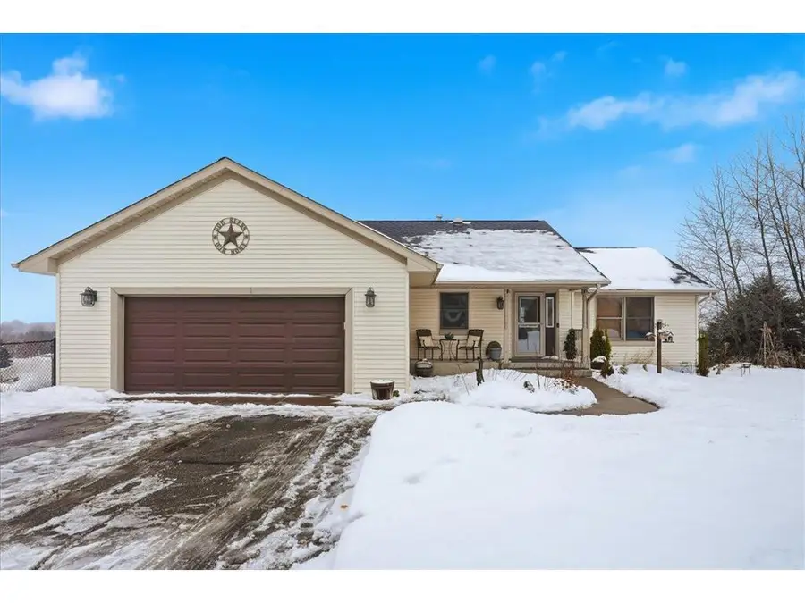 1533 Hallewood Boulevard, New Richmond, WI 54017 - #2