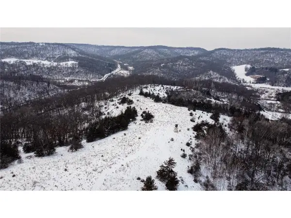 W3740 EVENSON ROAD, Mindoro, WI 54644