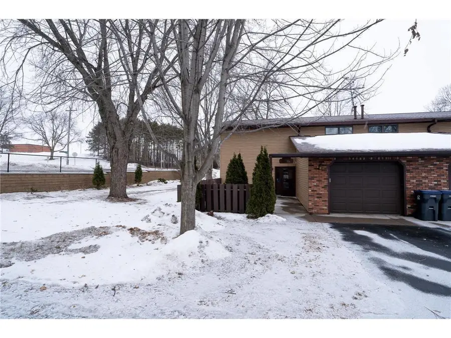 434 E 11th Street #L, New Richmond, WI 54017 - Image #2