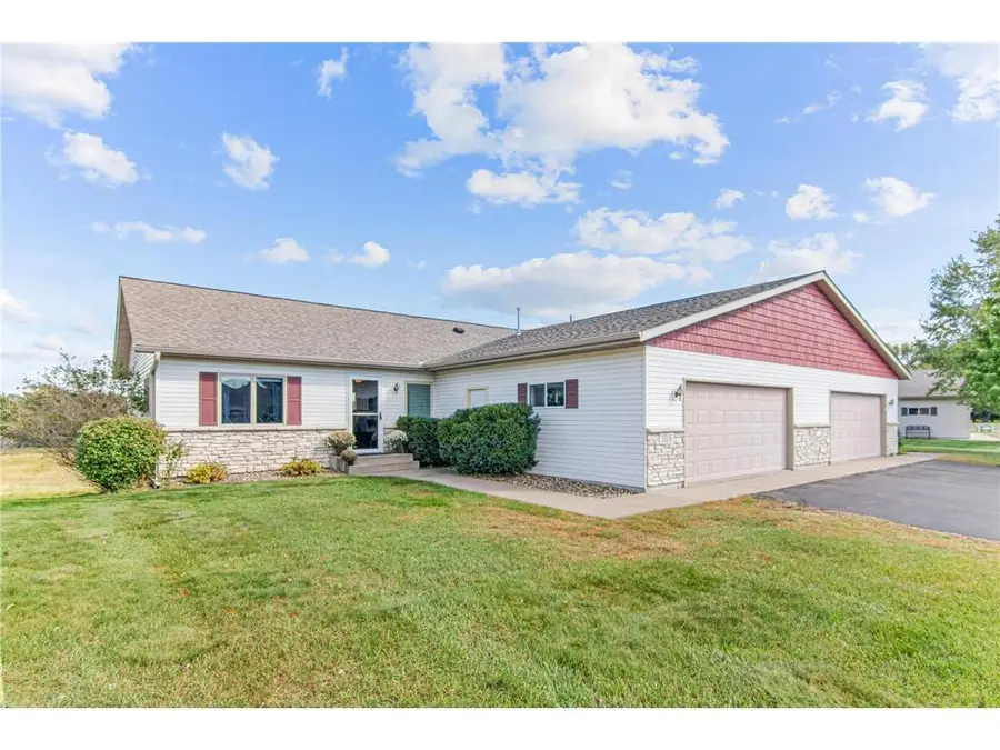 1016 W Ridge Court, New Richmond, WI 54017 - Image #3