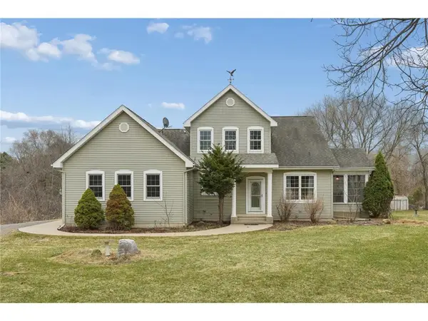 287 Plainview Drive, River Falls, WI 54022